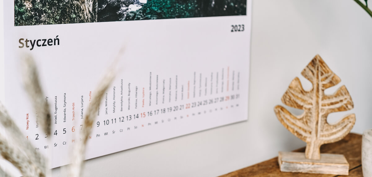 Kalendarz ścienny idealny dla firm i biur