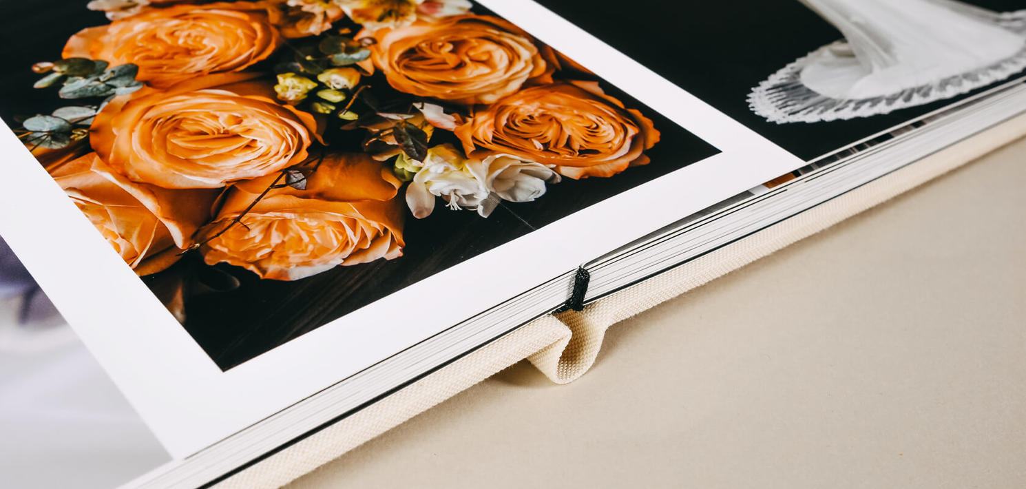 The flat-fold photo album will show your photos in full splendor