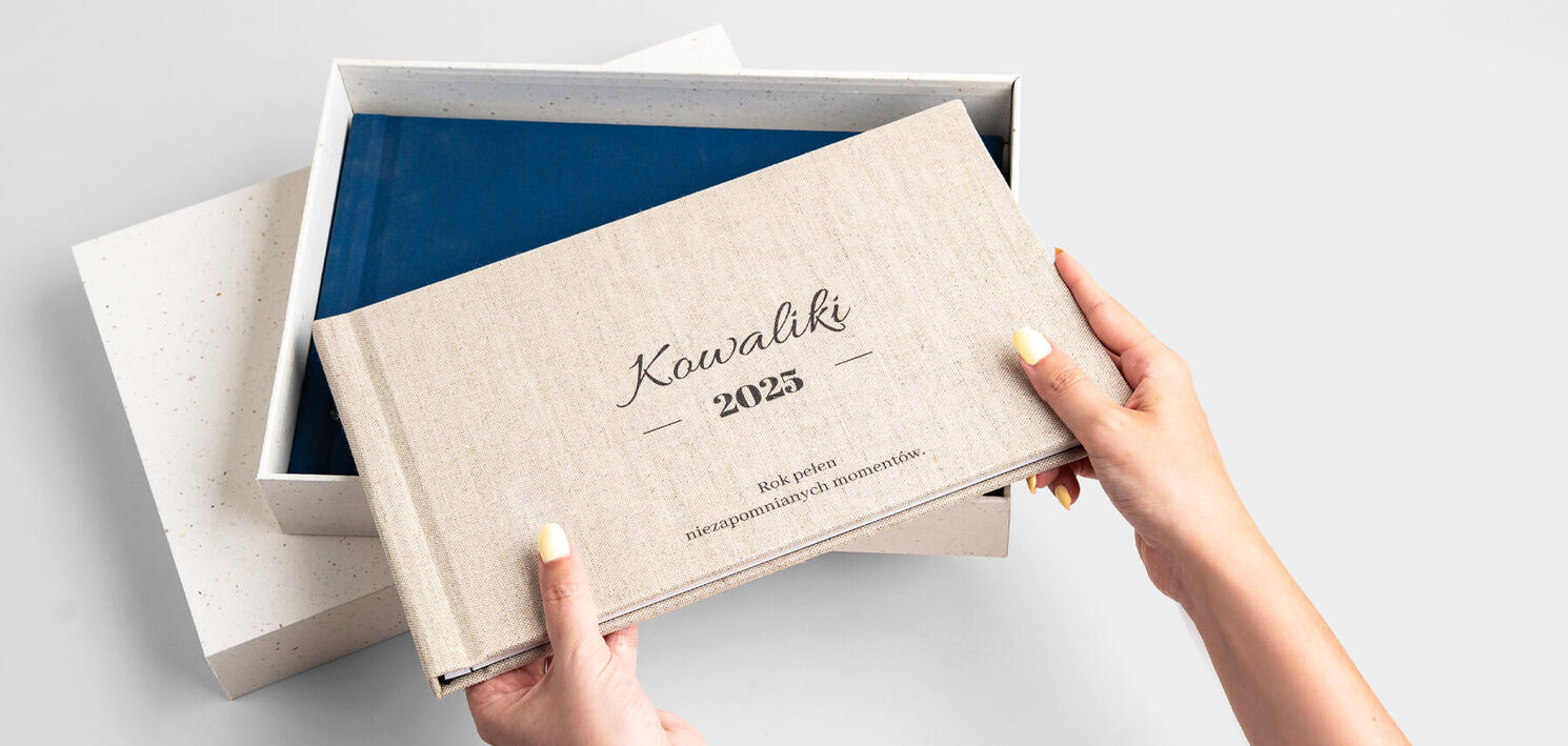 Box for an album with a fixed depth